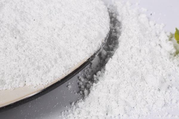 白碳黑与大香蕉色视频的区别